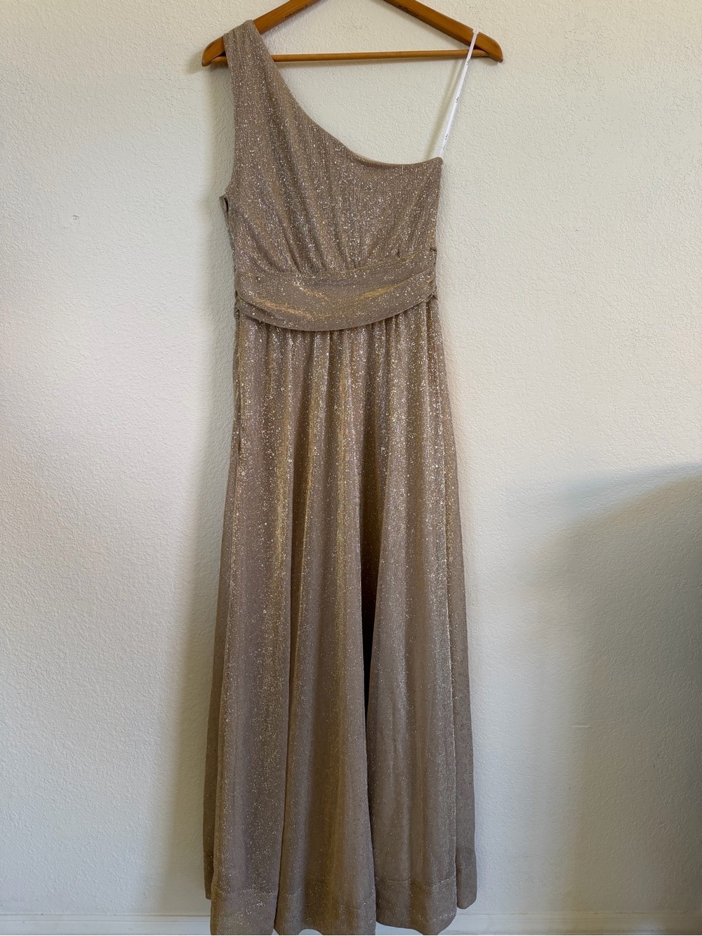 Lulus Luminous Grace Gold One-Shoulder Maxi Dress Size M - Picture 10 of 10